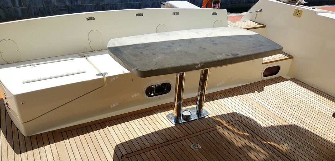 亞諾550動(dòng)力艇 亞諾550動(dòng)力艇